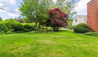 429 Woonsocket Hill Rd, North Smithfield, RI 02896