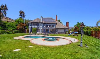 29302 Laro Dr, Agoura Hills, CA 91301