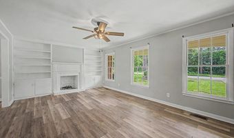 2012 Lakeridge Dr, Albany, GA 31707