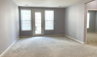 24701 BYRNE MEADOW Sq 200, Aldie, VA 20105