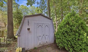 1309 Sanders Dr, Auburn, IN 46706