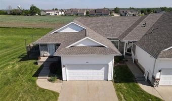 6233 Muirfield Dr SW, Cedar Rapids, IA 52404