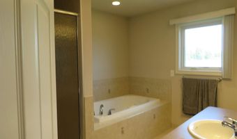 17201 Armada Center Rd, Armada, MI 48005
