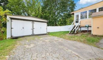 625 Gaskill St, Blackstone, MA 01504