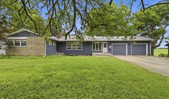 912 W Pleasant St, Aurora, MO 65605