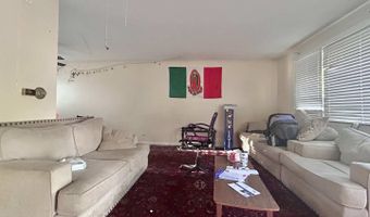 10 N ADAMS Dr, Addison, IL 60101