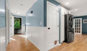 41 Gault Rd, Bedford, NH 03110