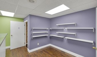 1918 Bethel Rd, Columbus, OH 43220