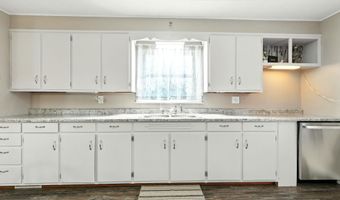 507 W State St, Ashley, IN 46705