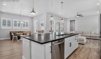 21554 E 59th Dr, Aurora, CO 80019