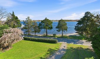 159 Harbor Inn Rd, Bayville, NJ 08721