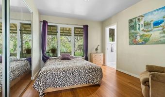 10880 Hess Dr, La Mesa, CA 91941