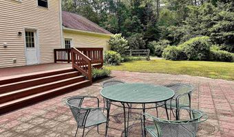 475 Sunrise Ln, Arlington, VT 05250