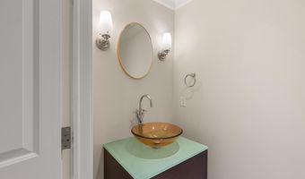 801 KEY Hwy T-65, Baltimore, MD 21230