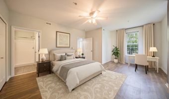 953 E Summerfield Glen Cir, Ann Arbor, MI 48103