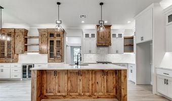 8141 Longbow Dr, Arcadia, OK 73007