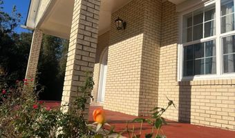 172 S Pine St, Batesburg, SC 29006