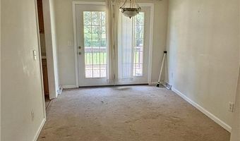 119 Gordon Dr, Advance, NC 27006