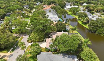 2313 BEACHCOMBER Trl, Atlantic Beach, FL 32233