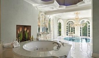 31 Rio Vista Dr, Alpine, NJ 07620