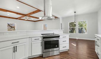 5 McGee St, Belton, SC 29627