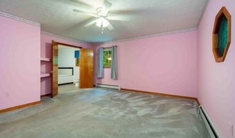 100 W YOUGHIOGHENY Dr, Aurora, WV 26705