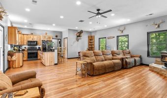 7572 Best Ln, Alhambra, IL 62001