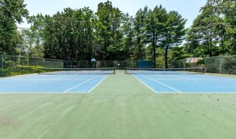 12051 GATEWATER Dr, Potomac, MD 20854