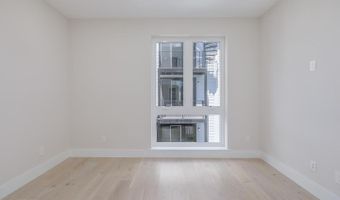 722 KENYON St NW #3, Washington, DC 20010