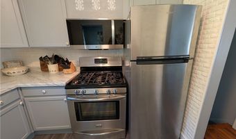 1494 Hilton Dr, Akron, OH 44313