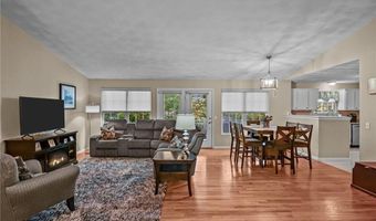 2 Mulberry Dr, Cranston, RI 02921