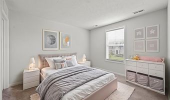 792 Nancy Dr, Aurora, OH 44202