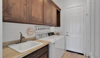 10844 Aster Ln, Apple Valley, CA 92308