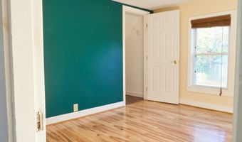 247 Burleigh Rd, Bangor, ME 04401