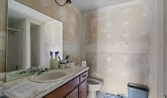 2227 Tartan Rd, Anderson, IN 46012