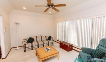 916 Fountain Dr, Carlsbad, NM 88220