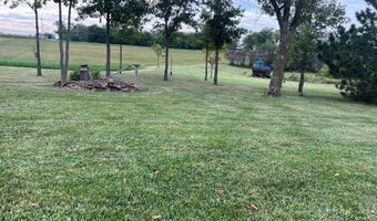 27450 SW 32nd Rd, Beatrice, NE 68319