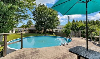 24 Rosewood Dr, Amherst, NY 14221