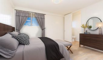 1645 Palamoi St, Pearl City, HI 96782