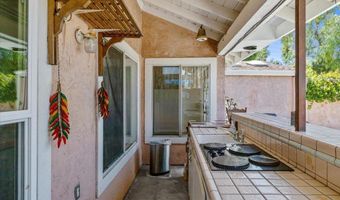 878 Rivertree Dr, Oceanside, CA 92058