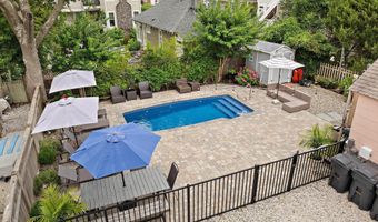 109 CENTRE St, Beach Haven, NJ 08008