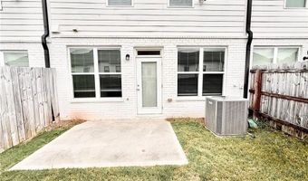 34 Auburn Woods Dr, Auburn, GA 30011