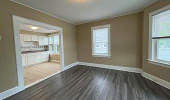 70 Oliver St 3F, Bristol, RI 02809