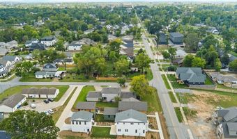 1016 NW A St, Bentonville, AR 72712