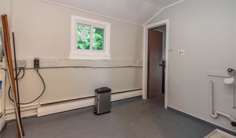 279 Fenn Rd, Cheshire, CT 06410