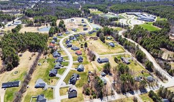 112 Fieldstone Dr, Augusta, ME 04330