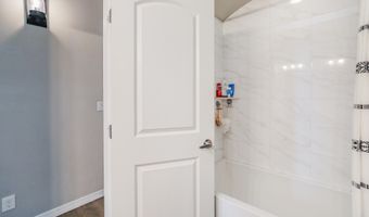 3436 Calle Verde Dr, Alamogordo, NM 88310