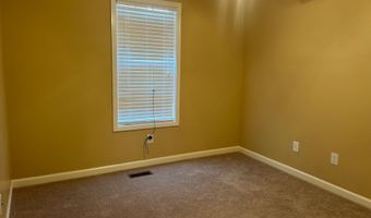 82 BERNARD COUCH Dr, Anniston, AL 36207