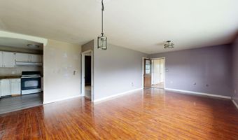 445 W River Rd, Augusta, ME 04330