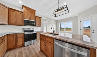 131 McCutchen Ct, Auburn, KY 42206